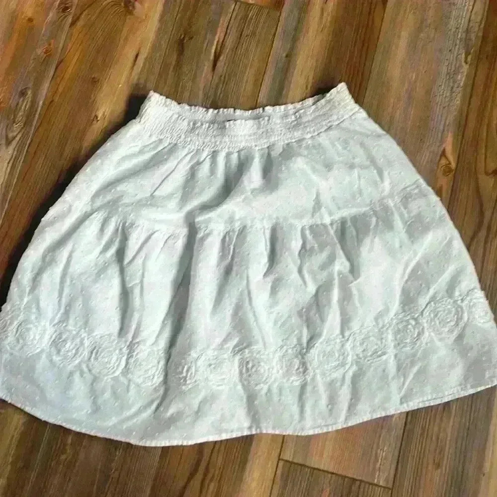 Rhapsody White Embroidered Skirt size L - Picture 3 of 8